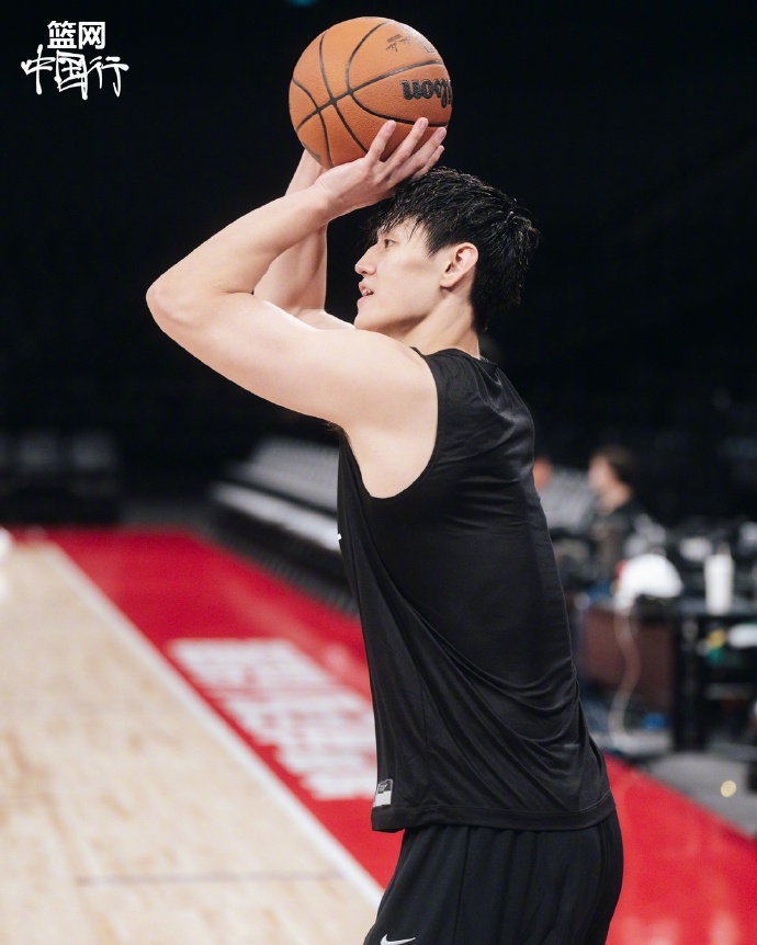 NBA中国赛看点：篮网太阳今晚开战，曾凡博能否上演篮网首秀
