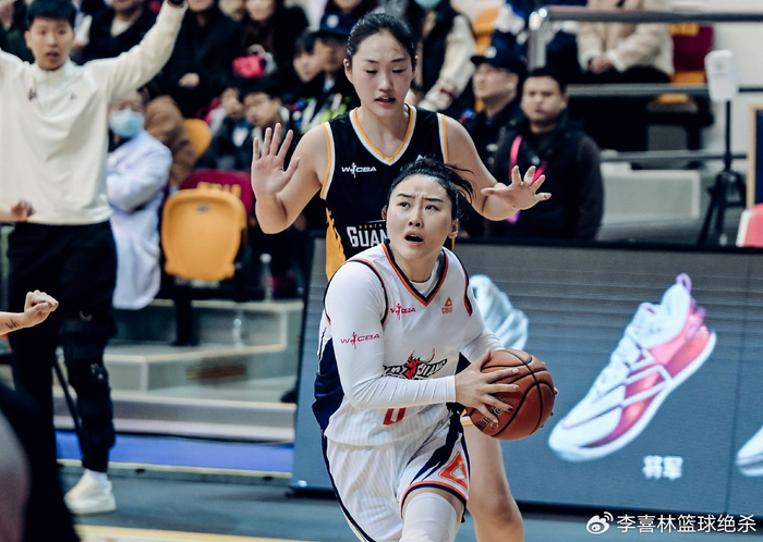 星空体育下载-5连胜+击败联盟第1！中国女篮31岁王牌复活闪耀：曾战美国队砍13分|武桐桐|新疆|联赛|广东女篮|新疆女篮_新浪体育_新浪新闻